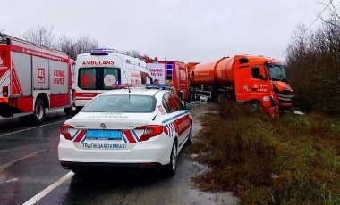 Silivri'de feci kaza... İki kamyon kafa kafaya çarpıştı!