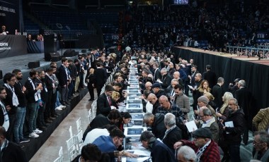 Beşiktaş kongresinde Galatasaray’a gönderme: 'Boş verin uğraşmayın…'