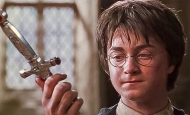 Japonya'daki replika Harry Potter kılıçları toplatılıyor