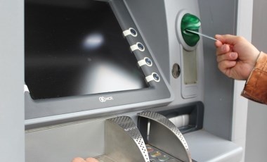 ATM'lerden para çekenler için yeni dönem: 1 Ocak itibarıyla başlıyor