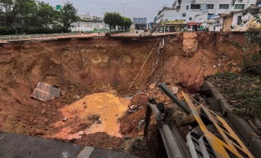 Çin'de demir yolu inşaatı çöktü: 13 işçi kayıp!