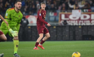 Zeki Çelik oyuna devam edemedi: Roma evinde farklı kazandı!