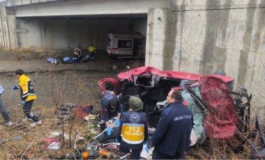 Ankara-Çankırı kara yolunda feci kaza: Aynı aileden 5 kişi hayatını kaybetti