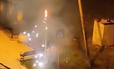 Arnavutköy'de elektrik direği bomba gibi patladı: Mahalleli uykusundan uyandı