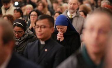 Santa Maria Kilisesi’nde silahlı saldırı sonucu bir kişi yaşamını yitirmişti: Kilisede kefaret ayini düzenlendi