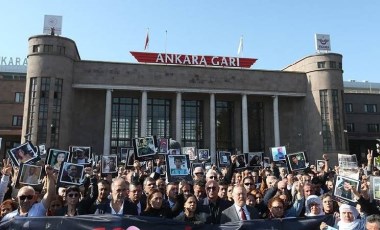 Ankara Gar Katliamı'nda hayatını kaybedenler anıldı!