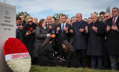 Eski CHP Genel Başkanı Deniz Baykal mezarı başında anıldı