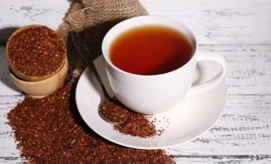 Gençliğin sırrı kırmızı çay: İşte Rooibos çayının mucizevi faydaları...