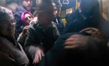 Esenyurt’ta otobüste taciz skandalı: Tekme tokat dövüp, kayda alıp ifşa ettiler!