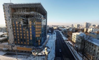 Rusya'dan Ukrayna kentlerine yoğun hava saldırısı