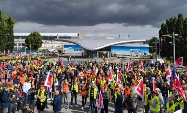 Yer hizmetleri çalışanlarından grev: Yüzlerce uçuş iptal