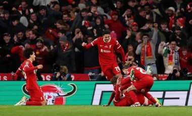 İngiltere Lig Kupası'nda şampiyon Liverpool!