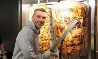 Eski Galatasaraylı Podolski şimdi 'döner kralı'...  Servetine servet kattı!