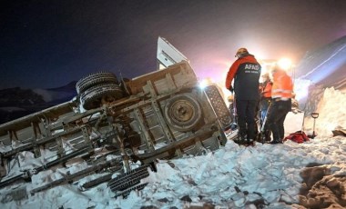 Çığ riski nedeniyle Van-Hakkari karayolu ulaşıma kapatıldı