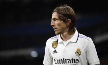 Luka Modric, Real Madrid ile sözleşme uzatıyor