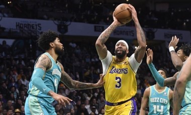 NBA'de Anthony Davis yıldızlaştı: Los Angeles Lakers deplasmanda kazandı!