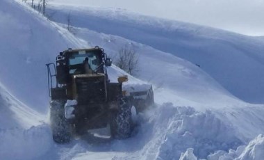 Van'da korku dolu anlar... Evin üzerine çığ düştü!