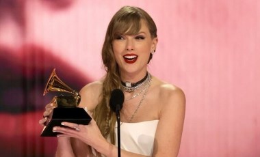 Taylor Swift grammy kazandı: Ekibine 5 milyon TL'lik hediye dağıttı