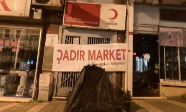 TİP'ten depremde çadır satan Kızılay'a protesto