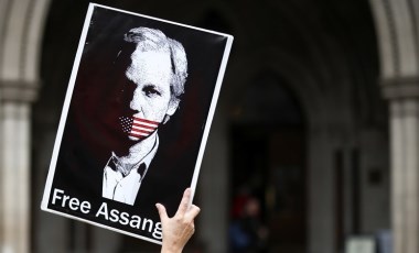 BM: 'Julian Assange'ın intihar riski var'