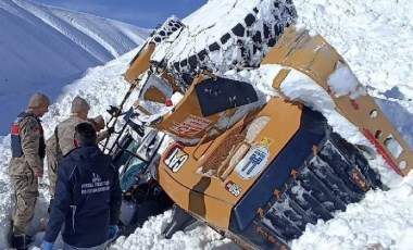 Kepçe operatörü çığ altında kaldı... Erzurum Valisi'nden açıklama!