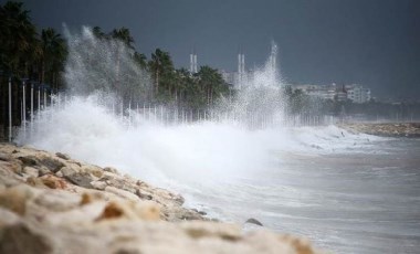 Meteoroloji saat verdi... Orta Ege için 'fırtına' uyarısı!