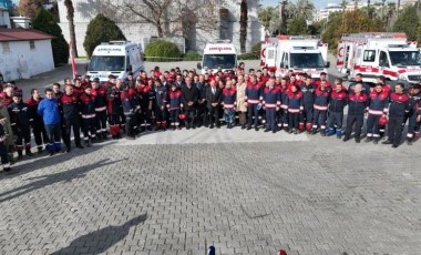 İzmir itfaiyesine özel donanımlı ambulanslar eklendi