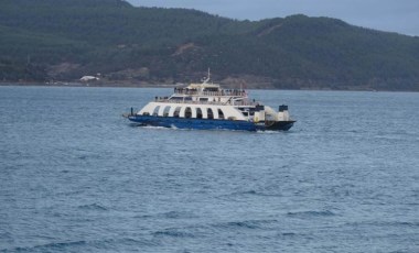 Gökçeada ve Bozcaada feribot seferlerine fırtına engeli (09 Şubat 2024)