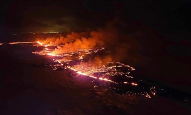 İzlanda'da kayıtlara geçen 'en hızlı magma akıntısını' gözlemlendi