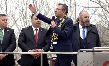 Özgür Özel’den iktidara sert çıkış: ‘HÜDA PAR’cılara sarılmışlar’