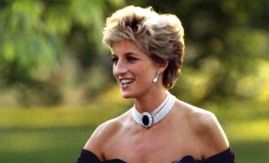 Prenses Diana'nın aşk mektupları 1 milyon dolara satıldı