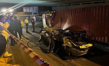 4 kişilik aile yok olmuştu... İstanbul-Bakırköy'de TIR şoförünün uyarı işaretlerini 'dikkate almadığı' ortaya çıktı