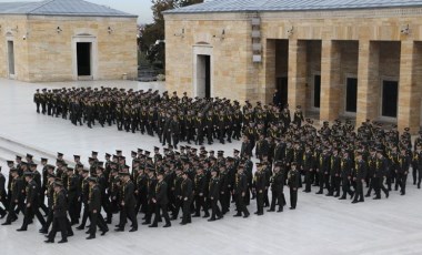 Kara Harp Okulu öğrencileri Anıtkabir’i ziyaret etti: 'En Büyük Harbiyeli...'