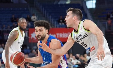 Anadolu Efes sahasında kazandı