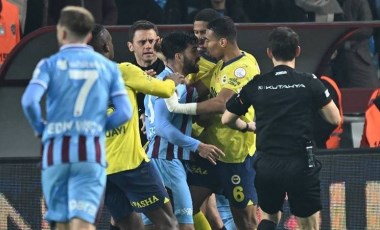 Eski hakemler Trabzonspor - Fenerbahçe maçını yorumladı: İşte olaylı maçın tartışmalı pozisyonları!