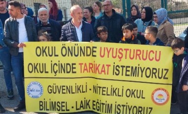 Veli-Der'den tarikatlar ve uyuşturucuya karşı protesto: 'Devlet okulları kaderine terk edilmiş'