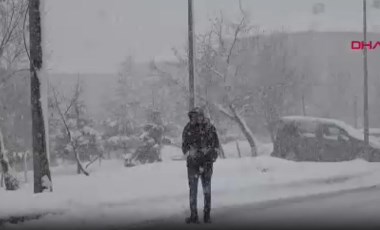 Bitlis merkezde kar kalınlığı 15 santimetre oldu