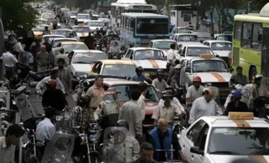 İran'da Nevruz tatilinde meydana gelen trafik kazalarında 417 kişi hayatını kaybetti