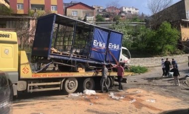 Maltepe’de kontrolden çıkan kamyonet araca çarpıp parka daldı