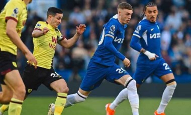 Chelsea, 10 kişi Burnley'i karşısında kazanamadı!