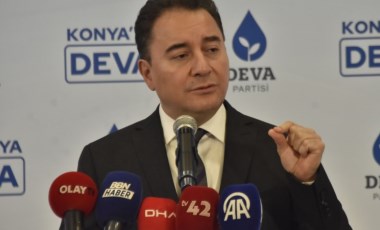 Ali Babacan SMS atmaya devam edecek mi?