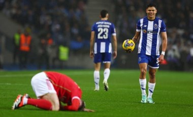 Porto, Benfica'yı sahadan sildi!