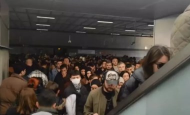 Metrobüs durağında yürüyen merdivenler ters yönde çalıştı: 3 yaralı