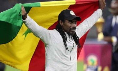 Senegal, Aliou Cisse'nin sözleşmesini uzattı