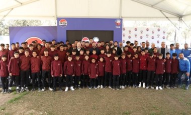 Pepsi’den deprem bölgesinin köklü kulüplerine destek: “Pepsi Geleceğin Yıldız Futbolcularına Destek Projesi” Hatay'da başladı!