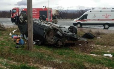 Malatya'da feci kaza... Otomobil şarampole devrildi: 1 ölü, 3 yaralı