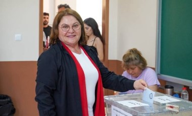 Didim’in ilk kadın belediye başkanı Hatice Gençay oldu!