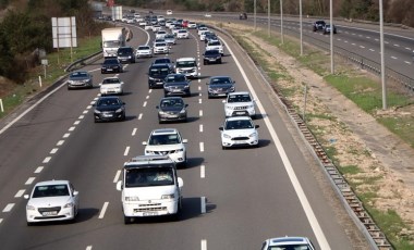 Tekirdağ-İstanbul kara yolunda trafik yoğunluğu yaşanıyor