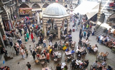 Diyarbakır bayram tatilinde yaklaşık 500 bin kişiyi ağırladı: 'Tarihinin en büyük yoğunluğu...'