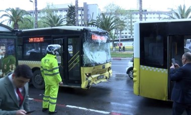 Fatih'te iki İETT otobüsü çarpıştı: Yaralılar var!